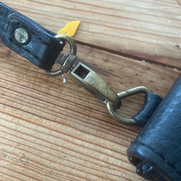 Authentic 1990s Mulberry Postman Lock Crossbody – Vintage Y2K Minimal - Picture 3 of 10